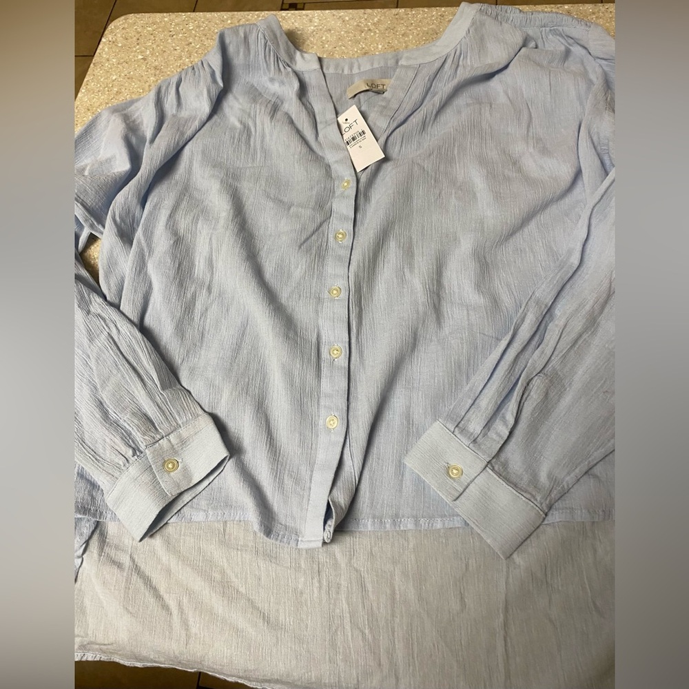 NWT Ladies Small LOFT Summer blouse